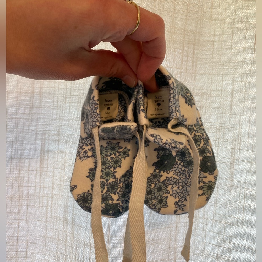 SOLD - Kate Quinn booties - NWOT